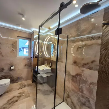 Montino Luxury شقة