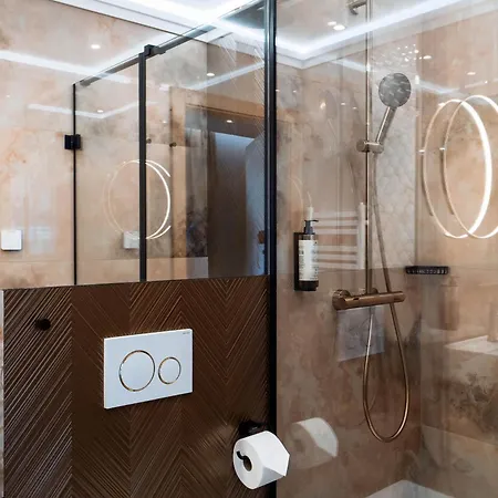 شقة Montino Luxury
