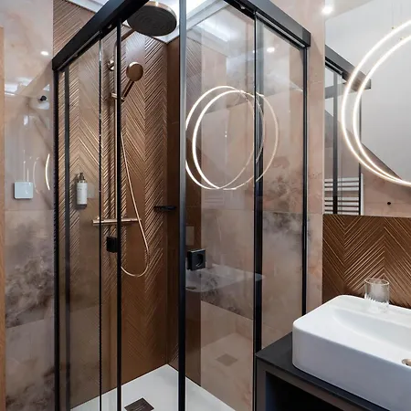 Montino Luxury